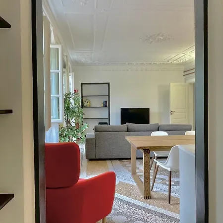 Happy Family Historical Luxury A Apartament